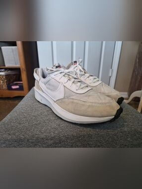 Men's Nike Waffle Debut (DH9522-101) Sz. 11